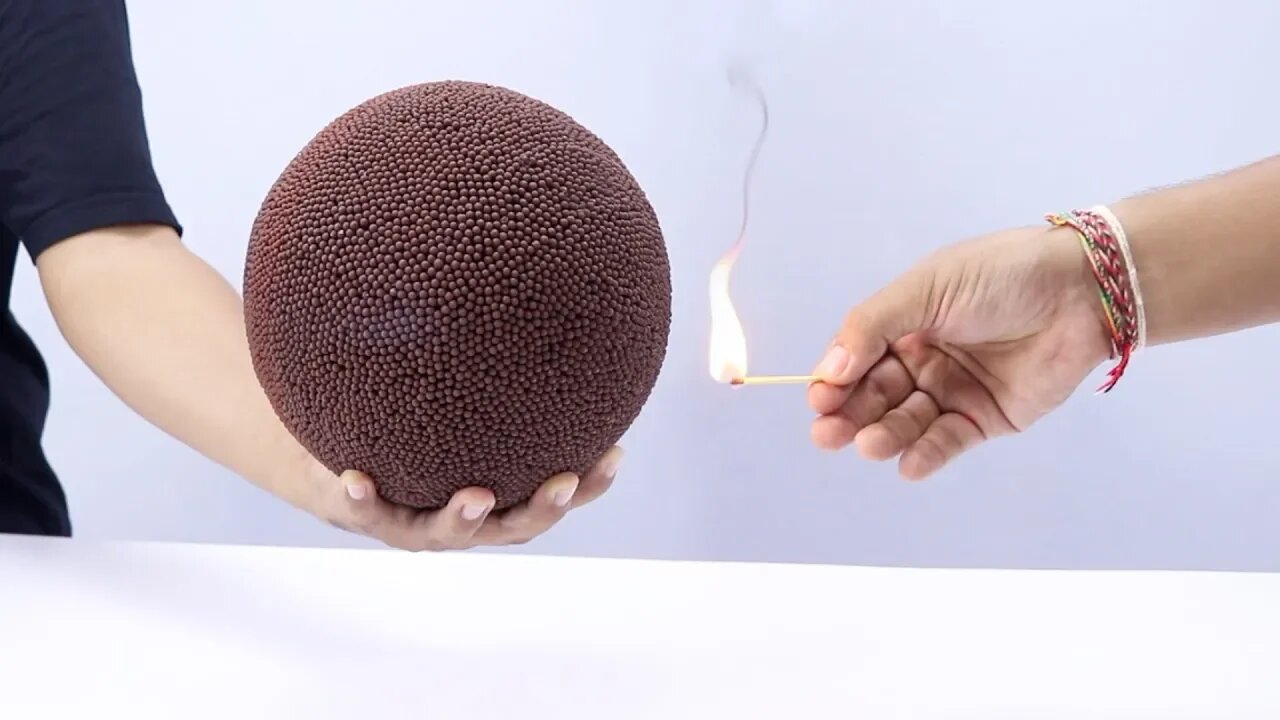 Matches Ball vs Aquarium First Meet DIY Experiment