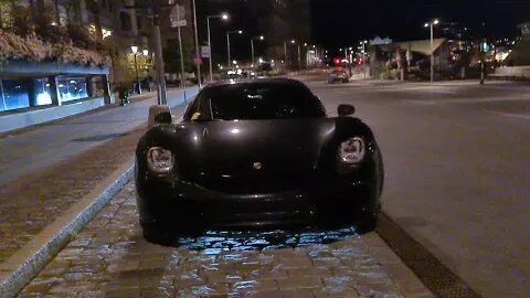 [4k 60p] Porsche 918 Spyder parked casually in Stockholm with parkingticket. Used and not stored!