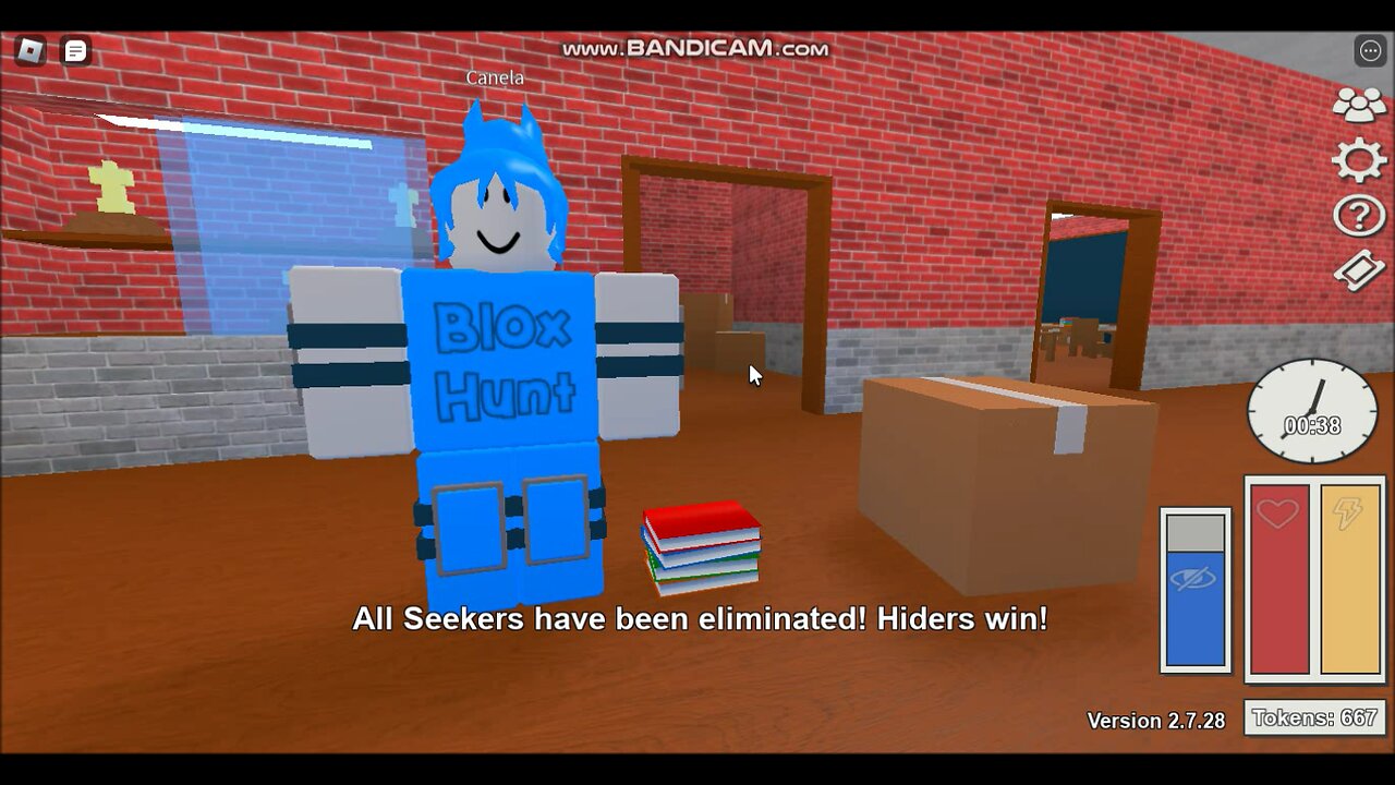 Blox Hunt | Education - Roblox (2006) - Multiplayer Hide & Seek