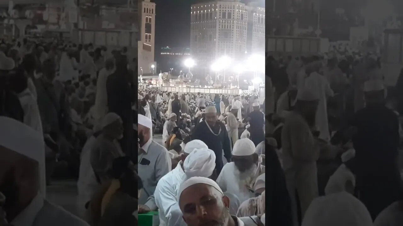 Rush outside of Masjid ul Haram