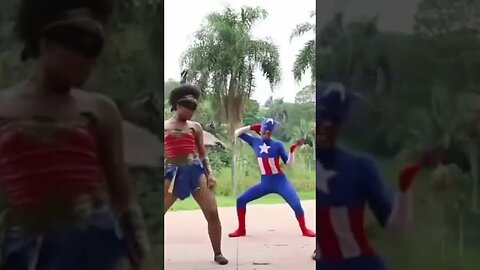 OS MELHORES, DANÇANDO CAPITÃO AMÉRICA, MULHER MARAVILHA E HOMEM-ARANHA NA LIGA DA ALEGRIA