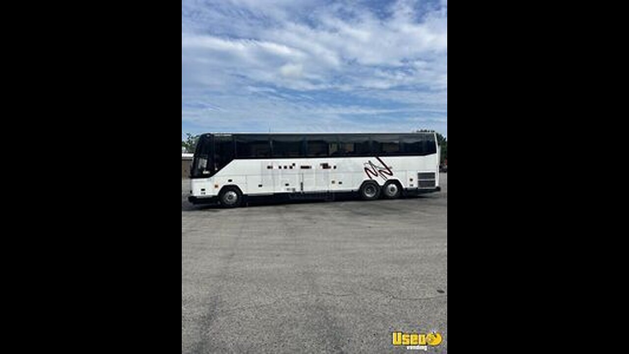 1997 Prevost H3-41 Coach Bus | 48-Seater Passenger Bus with Bathroom for Sale in Tennessee!