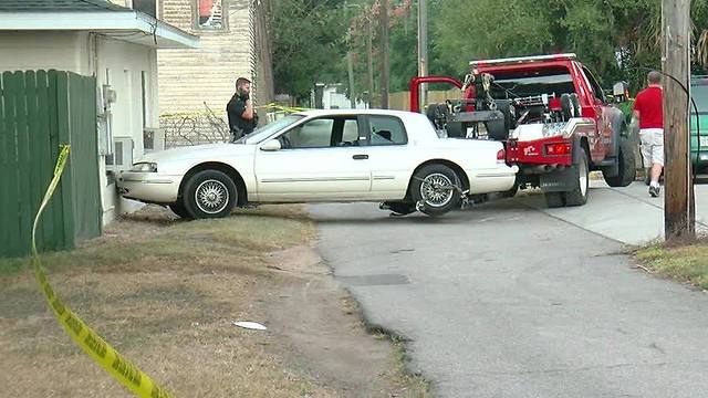 Digital Short: Winter Haven police investigating after vehicle crashes into apartment, driver had been shot