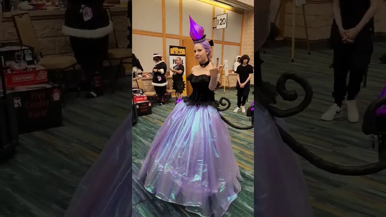 Chandelure Pokémon Cosplay