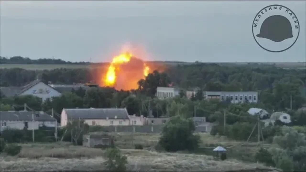 Pair of large Russian FAB 500lb bombs dropped on Nova Kakhovka