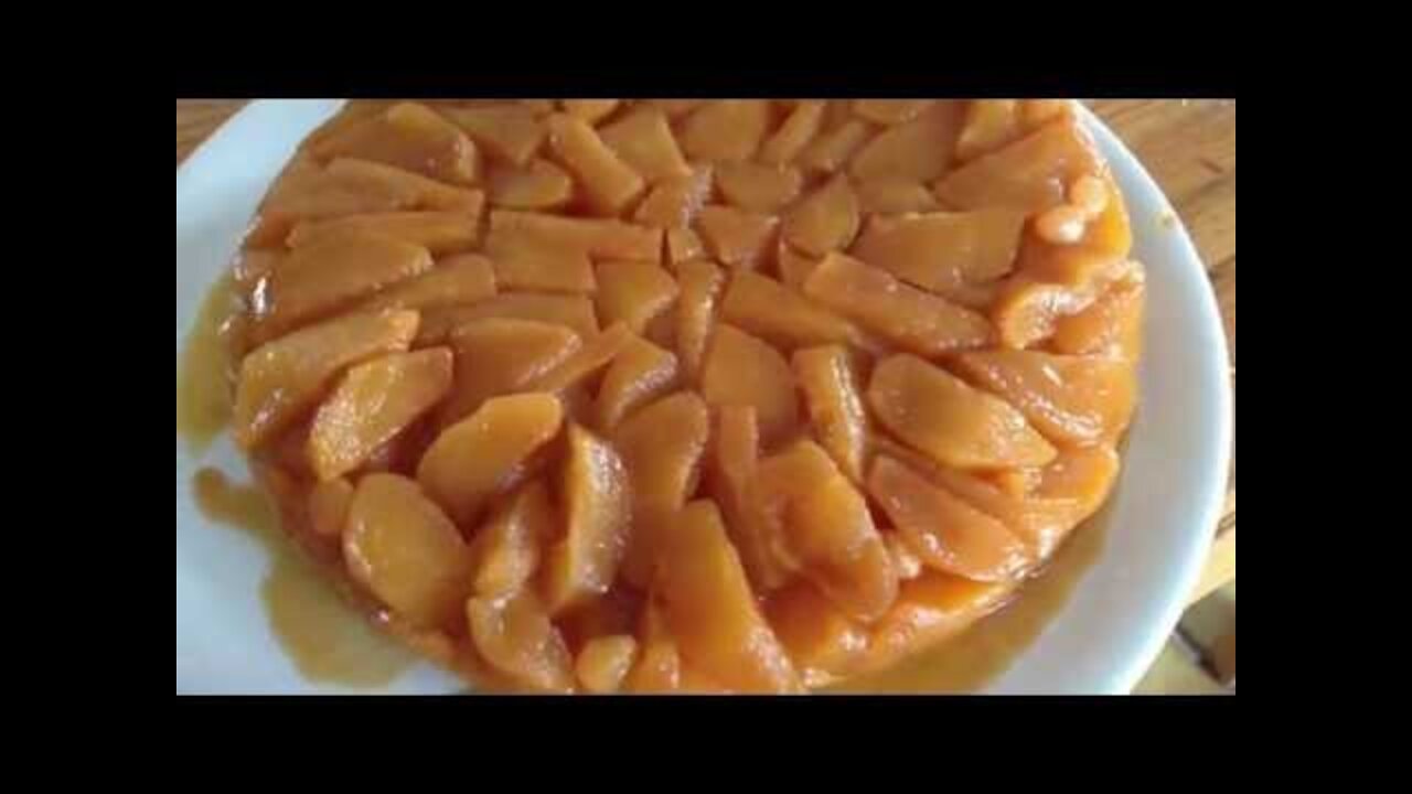 QUICK AND EASY APPLE AND GRAPE TATIN RECIPE - RECETTE DE LA TATIN POMME RAISIN FACILE ET RAPIDE