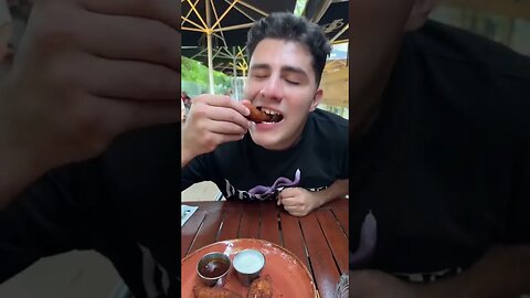 TESTAM CHIPSURI DE 50 DE LEI DE LA HARD ROCK CAFE #oguritamica #mancaciosul #food #mancare #romania