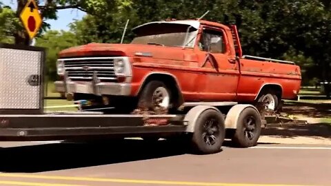 3 $ Abandoned 1969 Ford F100, Will It Run After 30 Years Turnin Rust