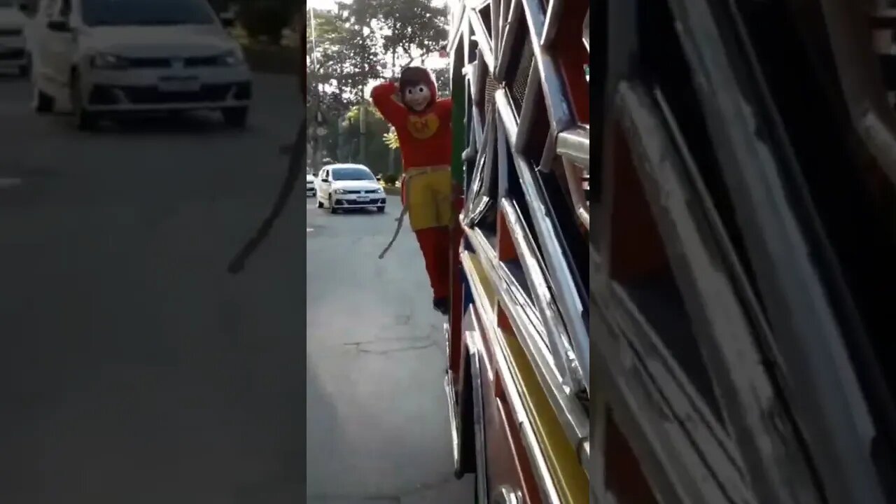 DANÇANDO FOFÃO, CHAVES, CHIQUINHA E CHAPOLIN COLORADO NA CARRETA DA ALEGRIA, LIKE