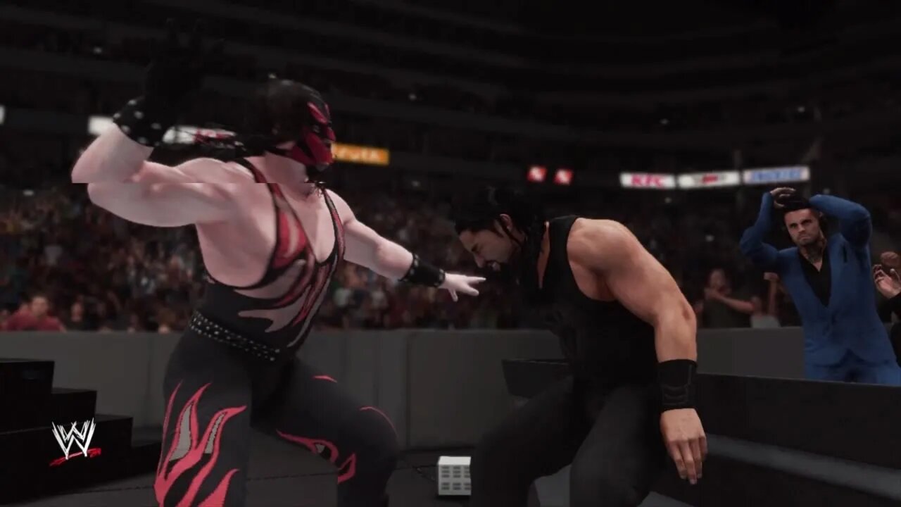 ROMAN REIGNS vs KANE