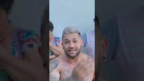 MAROMBEIRO POBRE LOKO MOSTRA SUA ROTINA COM SEUS PAIS E FAZ PEGADINHA