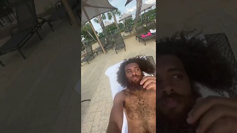 Pool-time with poliexoo and Rock Mercury