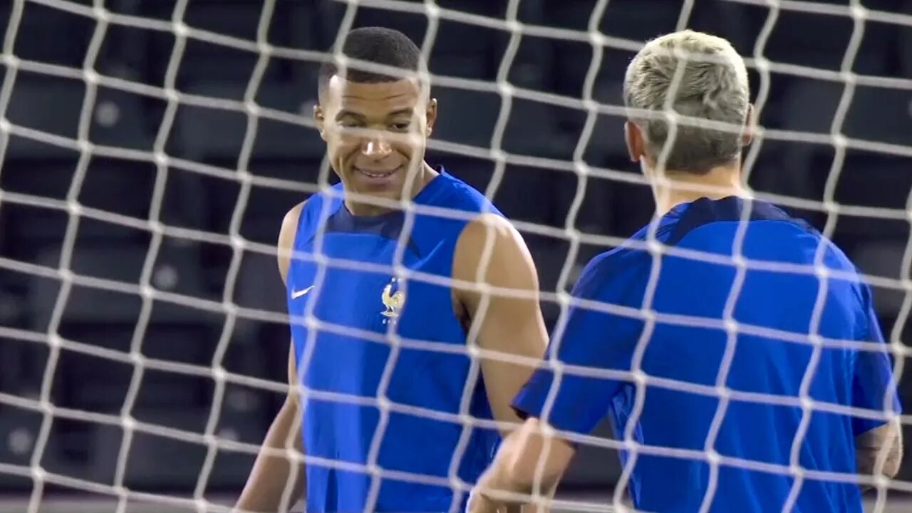 Defending champions France in good mood on eve of Denmark game