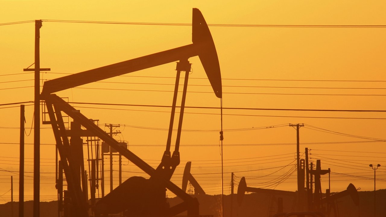 Energy Department Estimates US Is Now World's Top Oil Producer