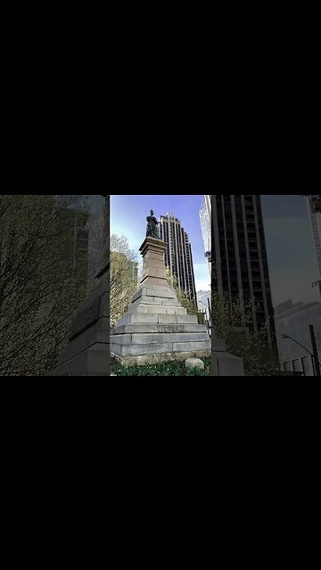 Queen Victoria Monument