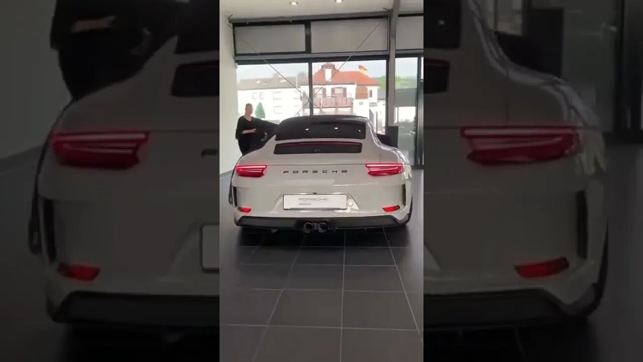 PORSCHE! #motorium #ytshorts #shorts #youtubeshorts #vehicles #luxuryvehicles #viral #viral2022