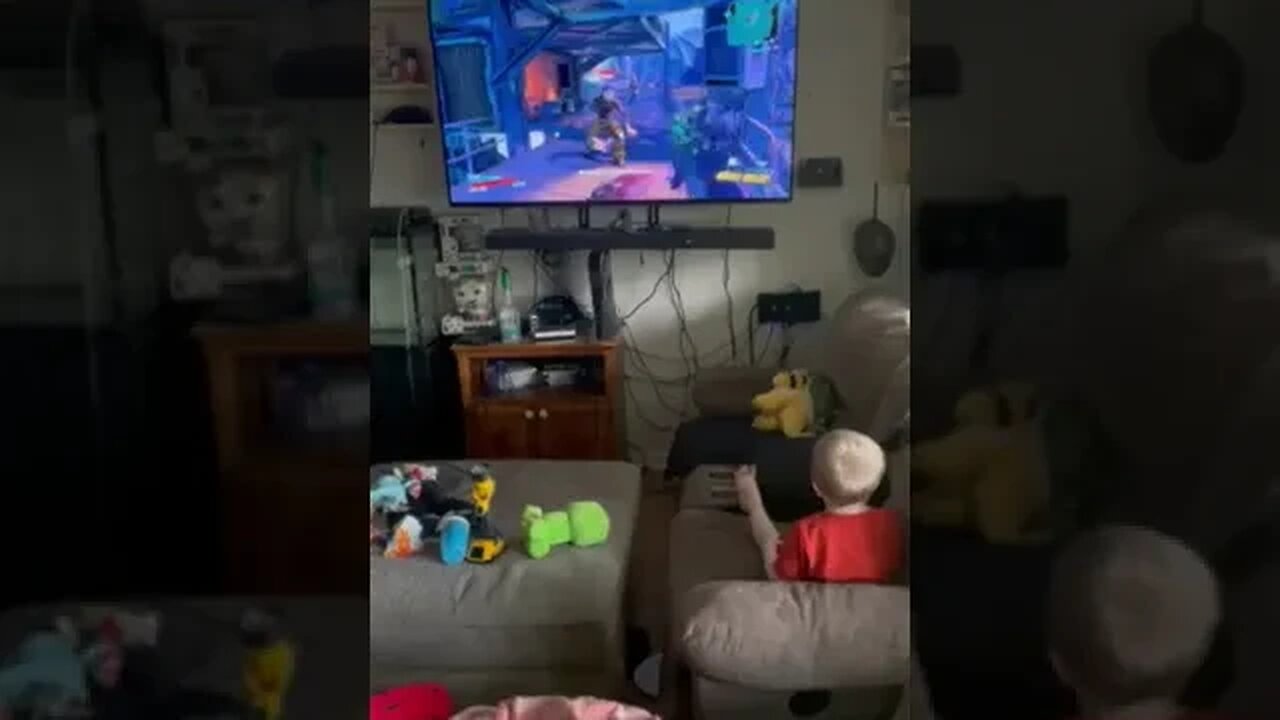 Toddler Playing Borderlands 3