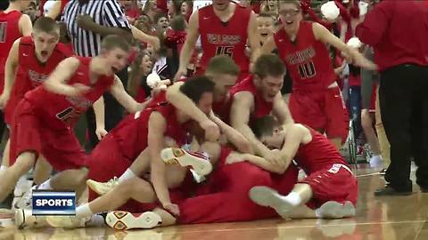 Valders advances to D3 championship on OT buzzer-beater