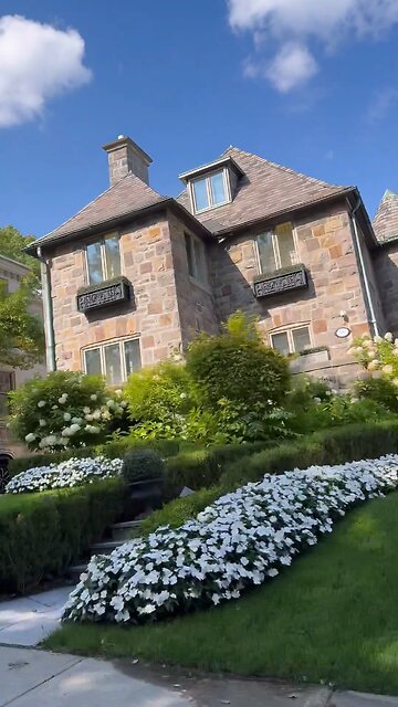 This is the “HOOD” Kamala Harris is from