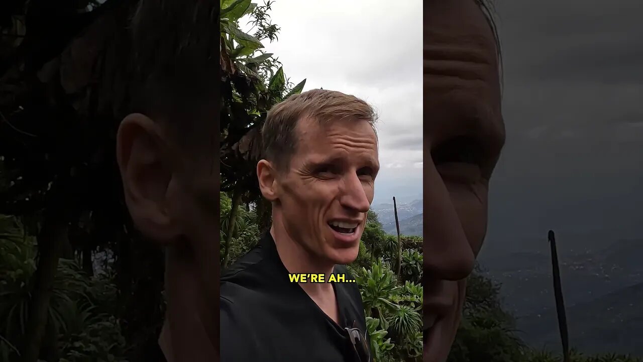 🇷🇼 This Rwandese Mountaintop is Amazing