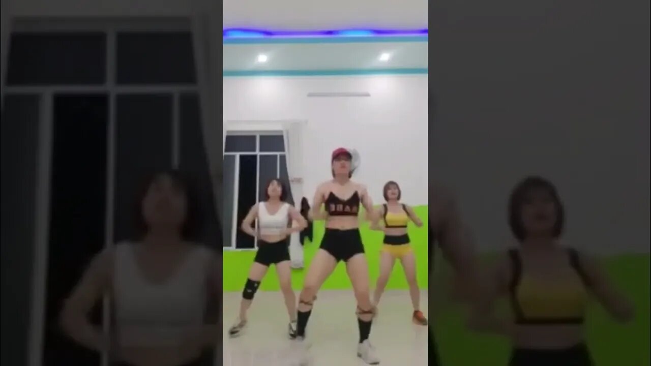 Nhảy aerobic giảm cân tại nhà
