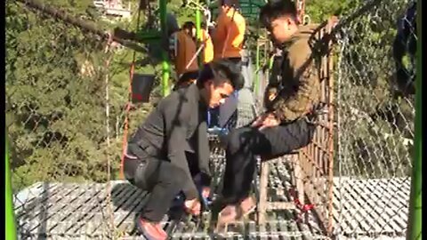 SCREAM OF DEATH BUNGY JUMP - THE LAST RESORT NEPAL