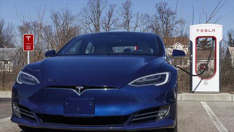 EV Owner Forced to Trickle-Charge Tesla Using Wall Outlet at Gas Station