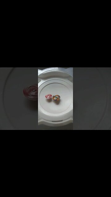 batalha de beyblade (storm spriggan vs geist fafnir) #beyblade #beybladeburst #batalhadebeyblade