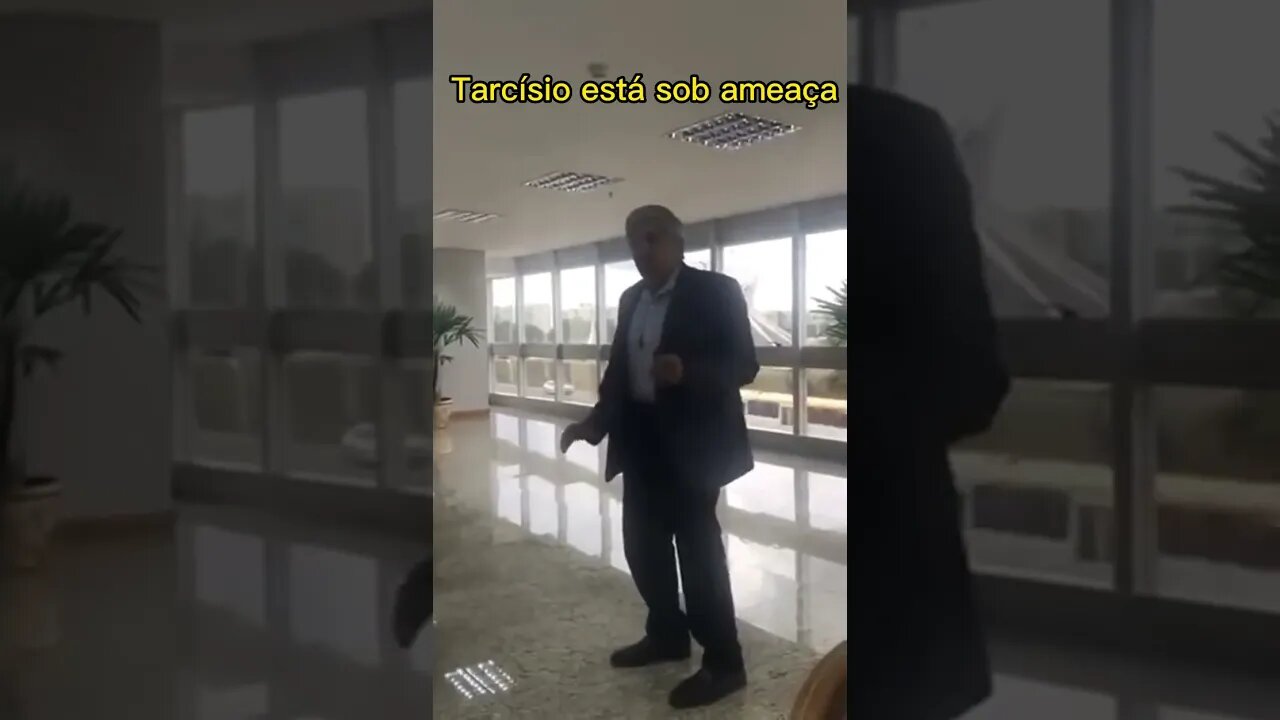 Tarcísio sofre atentado em Paraisópolis