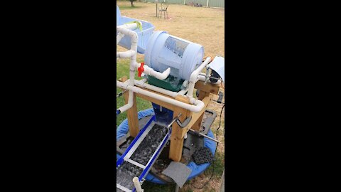 Home made bucket trommel