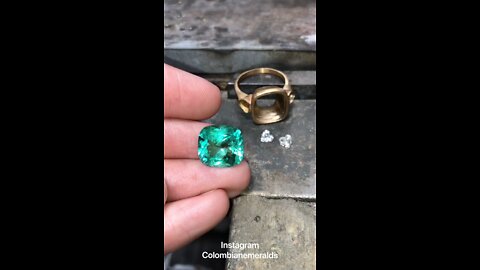 Large Statement size cushion cut Colombian emerald and VS heart diamond three stone ring 18K