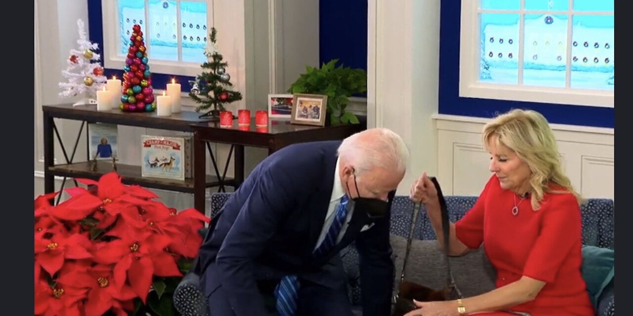 TSVN201 12.2021 Joe And Jill Biden Met Virtually With Service Members