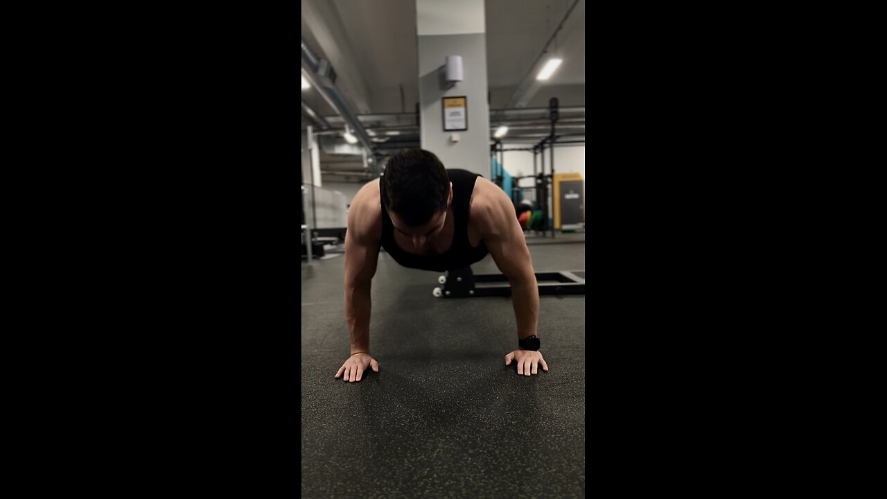 Ready to build a powerful chest? Try this killer workout! 💥💪