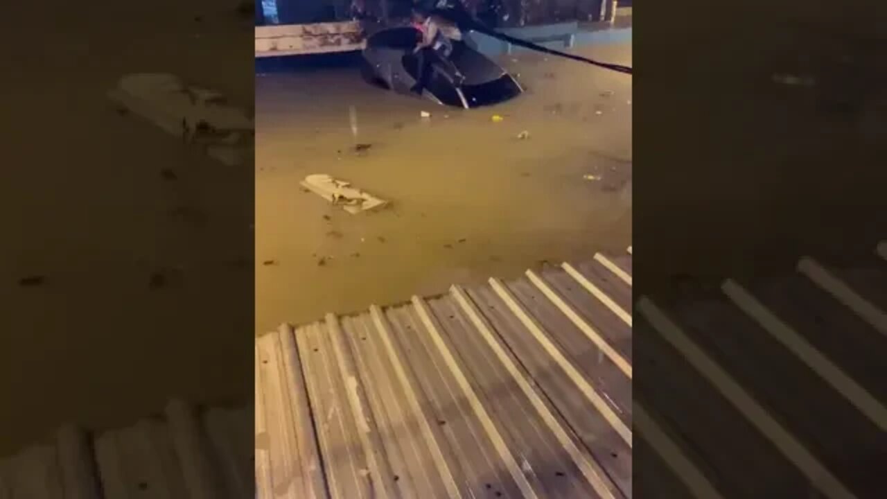 agua gente casi ahogada en santo domingo urgente ayuda