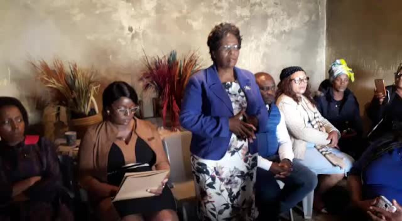 SOUTH AFRICA - Durban - MEC visits family whose 4 children died in a fire (Video) (8Xn)