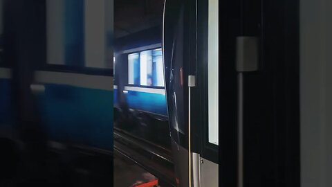 Montréal staggered metro #montreal #viralvideo #travel #traintravel