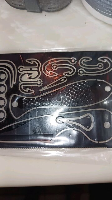 Something I just noticed about the pskook survival card I have