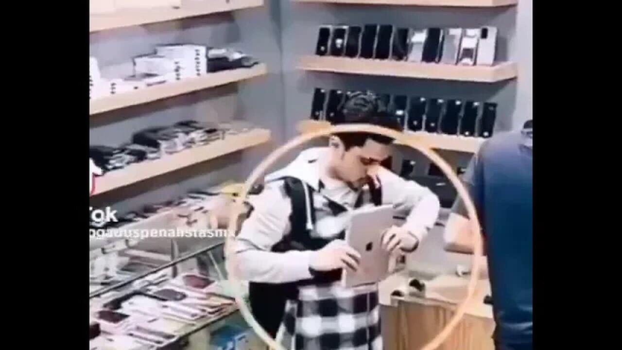 Magician turned into a Professional Thief.