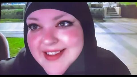 Foodie Beauty & Hubby Walking About Oh But Who Is Walking Right Behind Them? OMG Kissing In Public