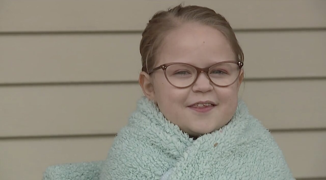12-year-old girl welcome home after transplant
