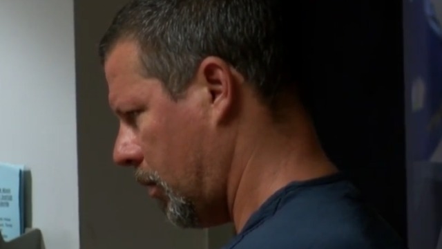 Cop impersonator's history of domestic violence
