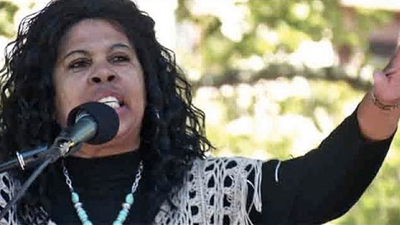 Protest Planned Parenthood || Rochelle Petersen