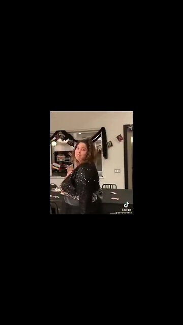 Overweight Women COPE Theme Song 😂