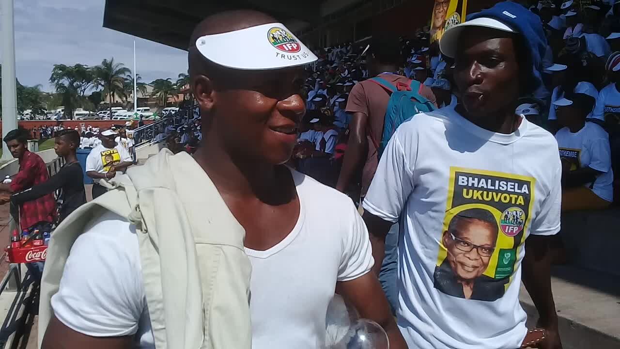 SOUTH AFRICA - KwaZulu-Natal - IFP campaigning at Chatsworth (Videos) (ZZU)