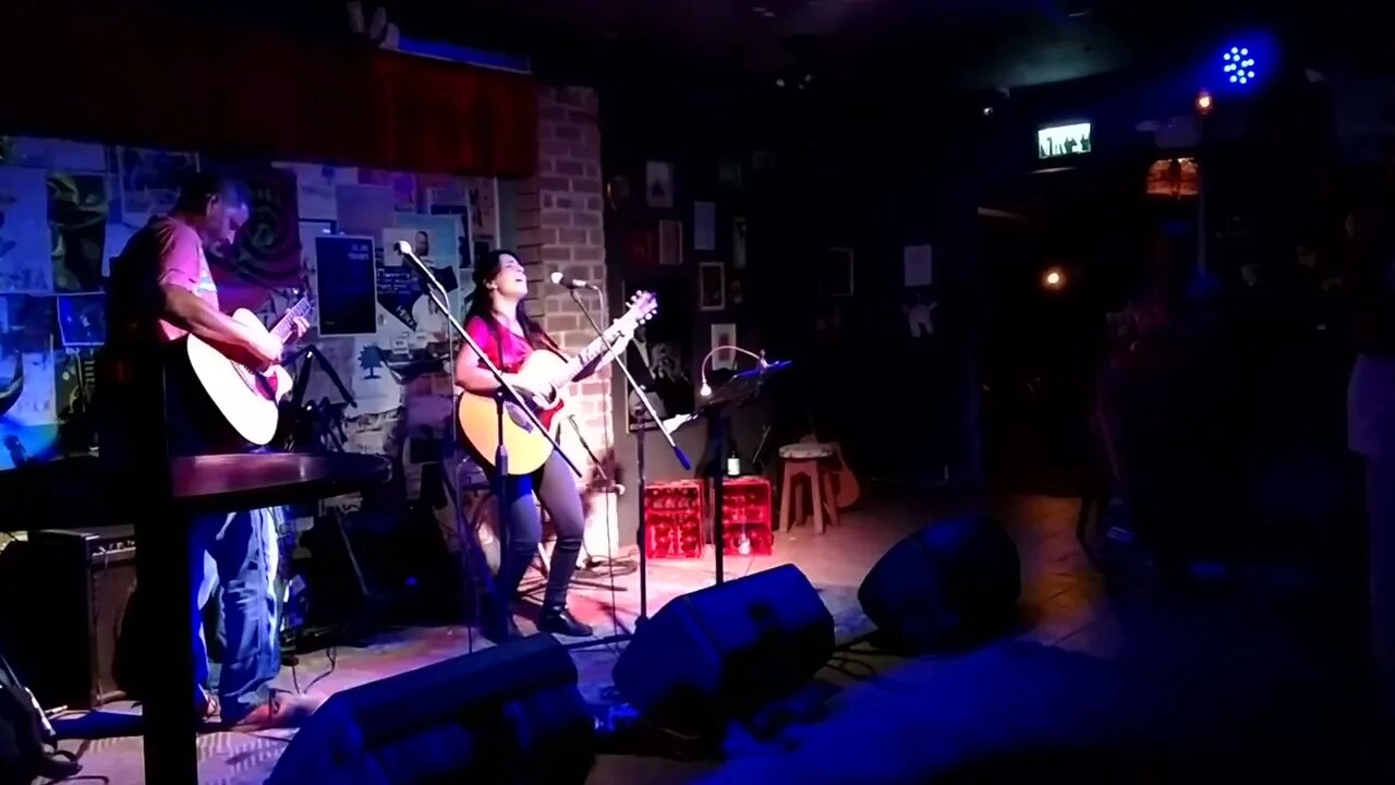 הילה זהרור עם לירן גורן - Waiting in Vain (Bob Marley)