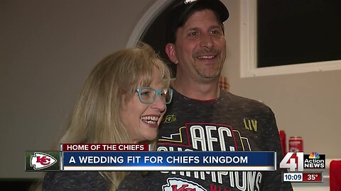 Blue Springs couple to say 'I do' in a Super Bowl kind of way