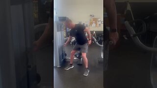 Seated dip machine #shorts