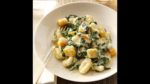 Delicious Gnocchi spinach in Gorgonzola Sauce !