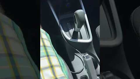 Confere a dica para o seu carro automático #shorts