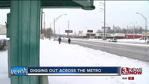 Omahans dig out of the snow